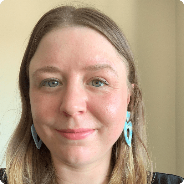 Sarah Bradley Headshot